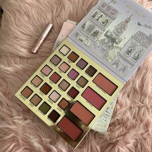 🎉HP🎉 New Too Faced Christmas in London Palette Eyeshadow Blush Mascara